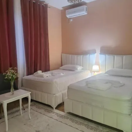Guest Guri Homestay
