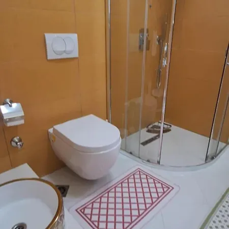 Guest Guri Homestay