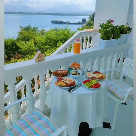 Séjour chez l'habitant Guest Guri *