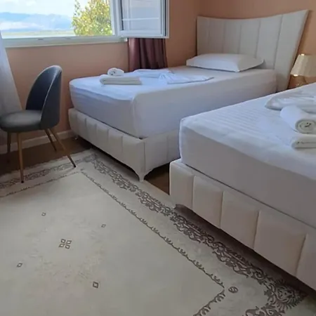 Guest Guri * Široka