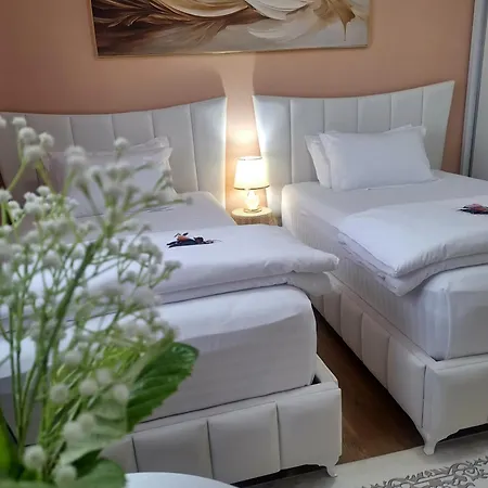 Guest Guri Habitación en casa particular Široka